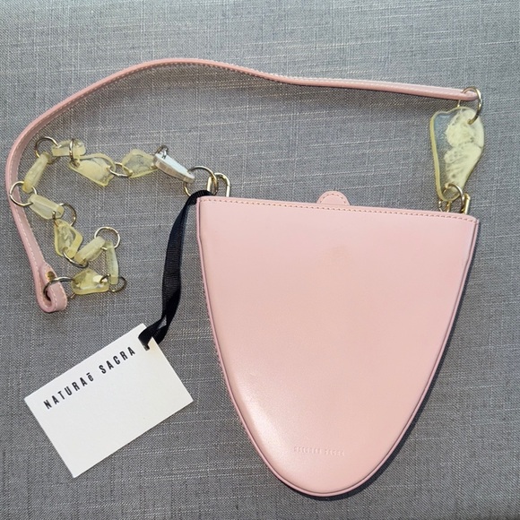 NATURAE SACRA
Cyssus Leather And Resin Shoulder Bag In Blush - Picture 2 of 13